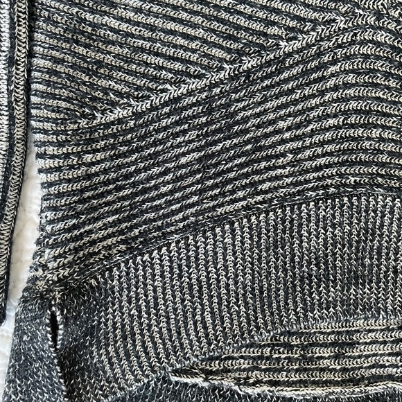 All Saints Xs merino wool sweater - Picture 2 of 3